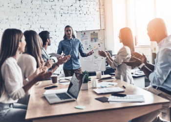 1 1 Building Strong Connections: How to Maintain Healthy Relationships Between Stakeholders and Corporations