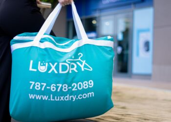 Why Napkin Laundry Services Are Crucial for Restaurants and Caterers