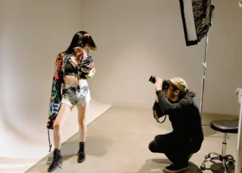 How to Choose a Modeling Photographer Who Actually Gets You Booked